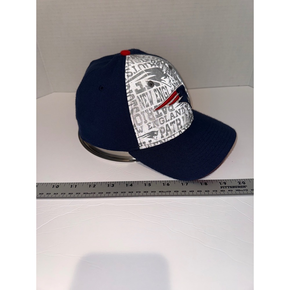 New Era New England Patriots 39THIRTY Stretch Fit Hat Navy Blue Silver Mens L/XL